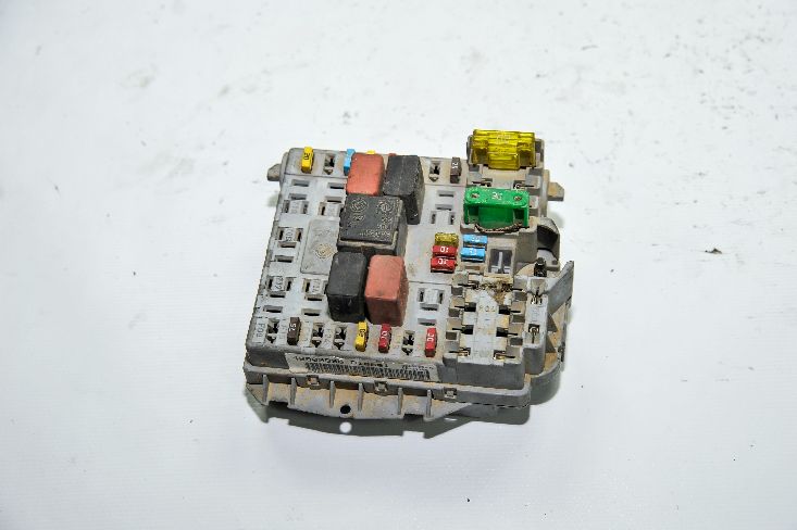 UNO ÇIKMA YEDEK PARÇA FİAT ÇIKMA YEDEK PARÇA   (334)ALBEA SİGORTA KUTUSU